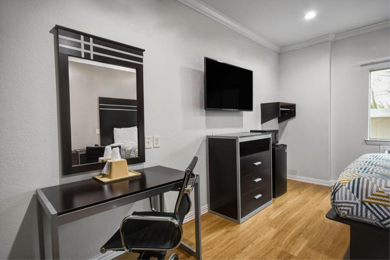 Motel 6 Humble, Tx - Houston International Airport 외부 사진