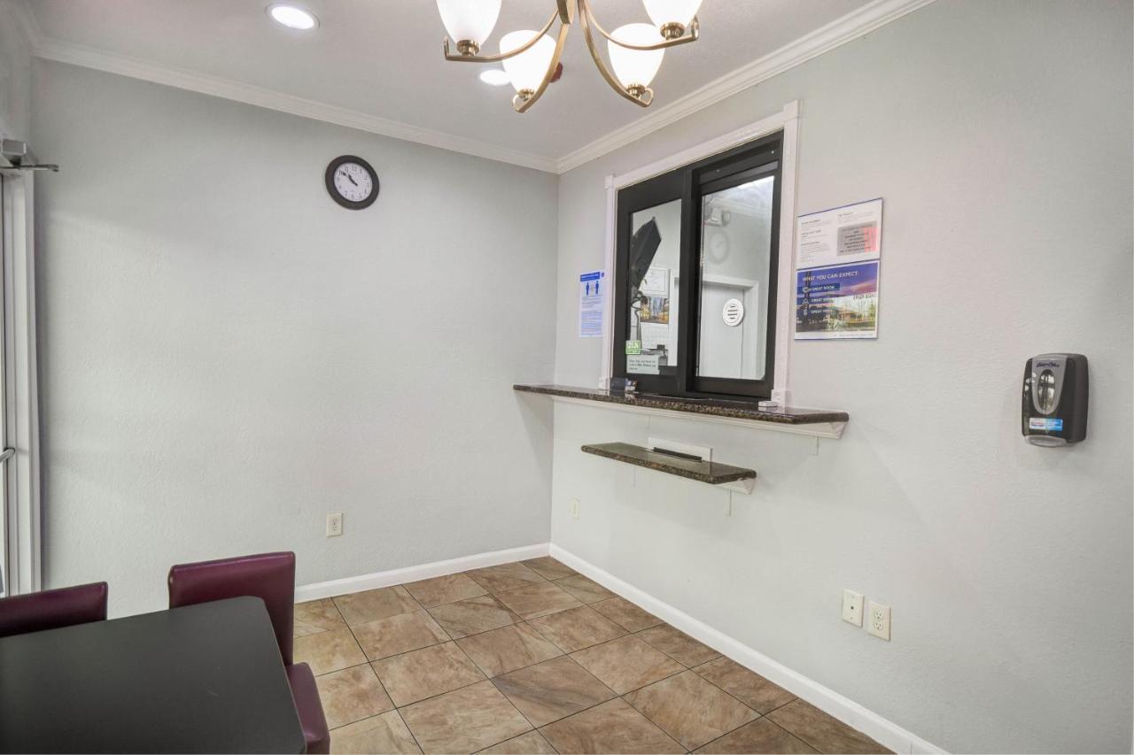 Motel 6 Humble, Tx - Houston International Airport 외부 사진